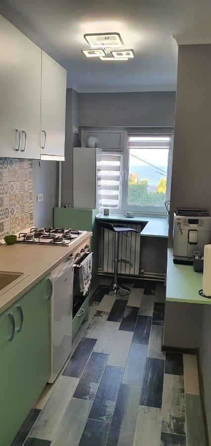 Sunrise By The Sea Apartment Констанца Екстериор снимка