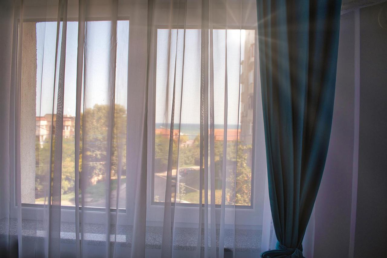 Sunrise By The Sea Apartment Констанца Екстериор снимка